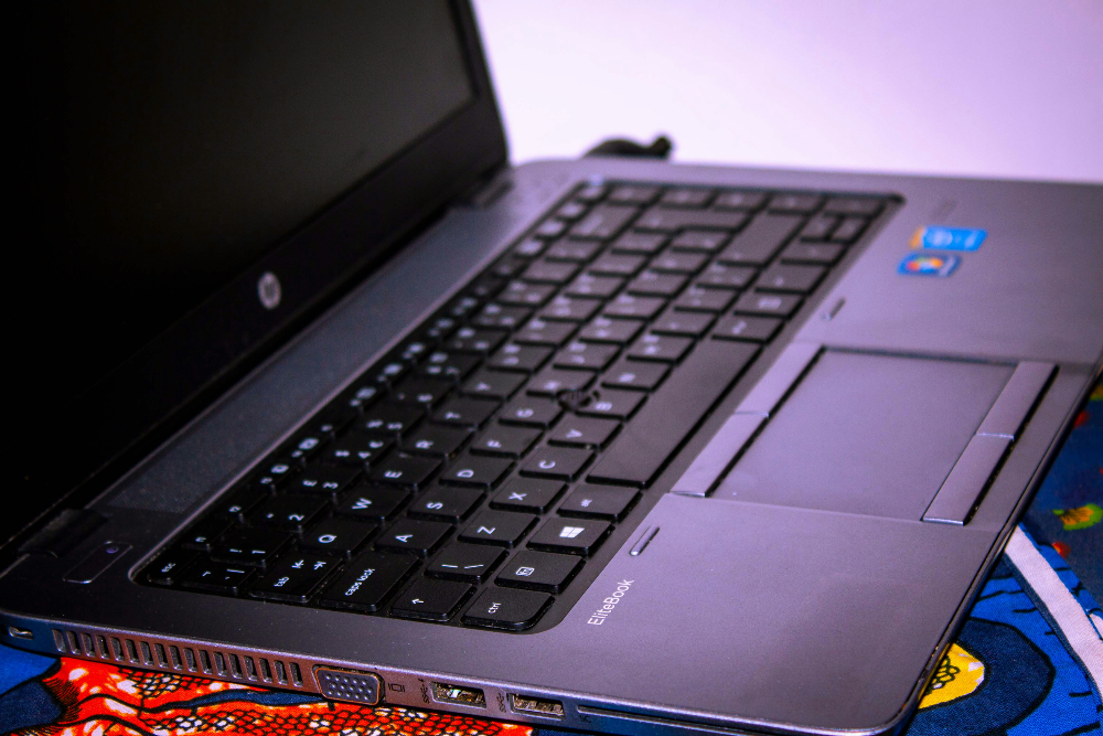 laptop bekas
