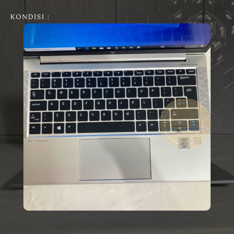 55 HP Elitebook 830 G7 RAM 8GB/256GB Layar 13,3 Inci