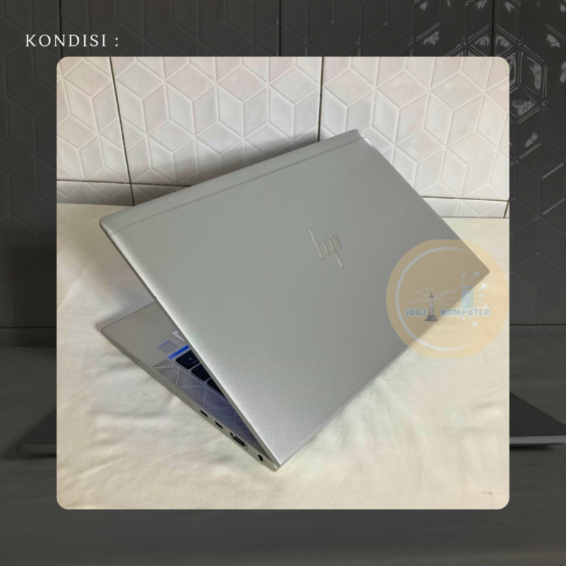 57 HP Elitebook 830 G7 RAM 8GB/256GB Layar 13,3 Inci